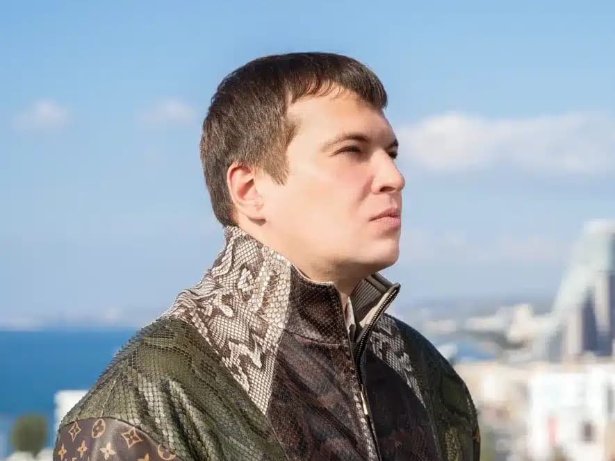 Как PIN-UP и Демосфенос «подмяли» Кипр